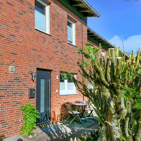 Ferienhaeuser Siedlerstrasse 11 Nordseeglueck * Wangerooge