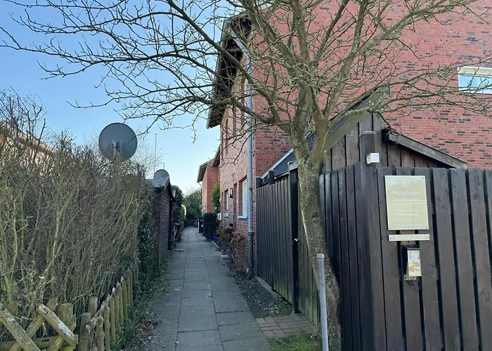 Ferienhaeuser Siedlerstrasse 11 Nordseeglueck *